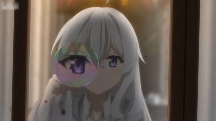 การแสดงออกเล็กๆ น้อยๆ ที่หลากหลายของ Irena นั้นน่าสนใจจริงๆ