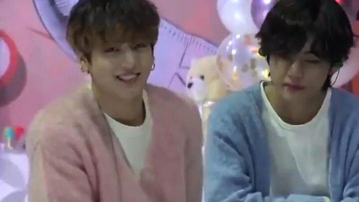 [BTS/Jungkook] Taehyung, sleepy, covers his face with a pillow and yawns; Jimin leans in to take a l