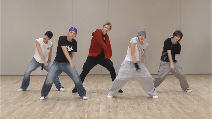 Thời kỳ tân binh tràn đầy sức lực không bao giờ cạn | Phòng tập CROTIS GO tràn đầy nhiệt huyết