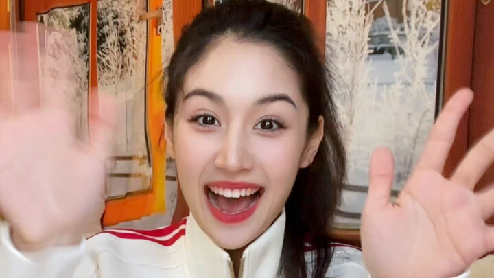 Happy New Year! Keep chasing your passions in the new year! Love you all～