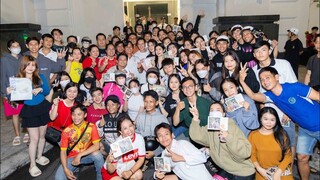 Khán giả TRÀ VINH đợi LÝ HẢI và ekip LẬT MẶT 7 - MỘT ĐIỀU ƯỚC tới nửa đêm để gặp gỡ và giao lưu