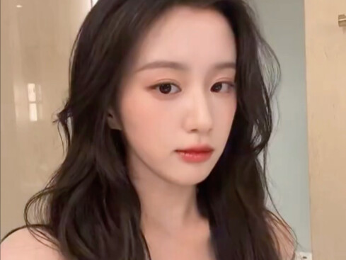 การท้าทายจูบปาก ริมฝีปาก ริมฝีปากของเป่าซ่างเอิน