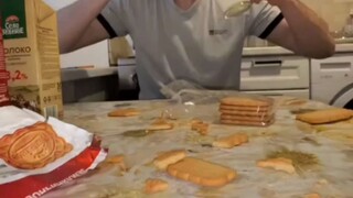 当你留下了食物残渣