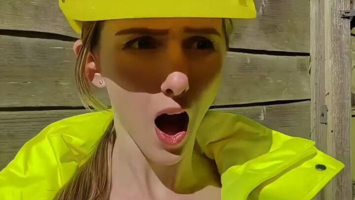 Foreign Female Security Guard Xiaomei: No Safety Hazards Today