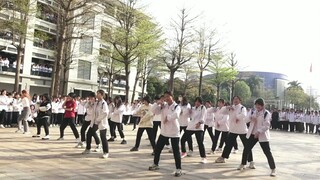 ช่วงพักมัธยมมีเต้นรำมั้ย? - โรงเรียนมัธยมต้น Shunde No.1 สัปดาห์ที่ 3 ของคลาสเรียนสุดคึกคัก เต้นสุ่ม
