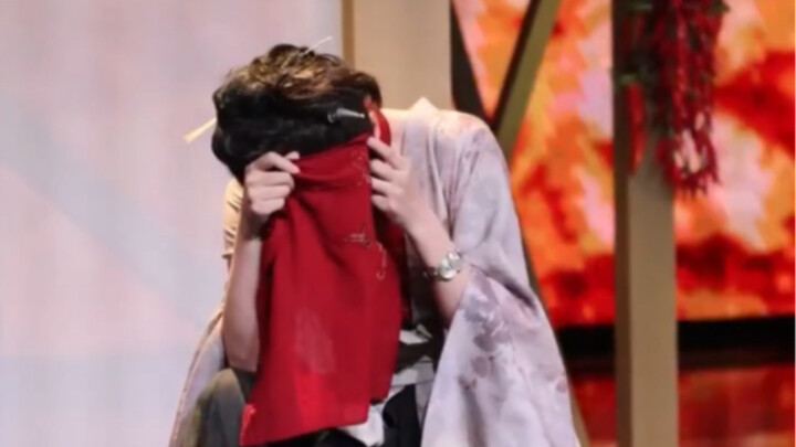 【Li Yunxiao】The more I think about it with my head down, the more mortified I feel—held it in twice,