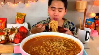 กินยำยำสูตรเด็ด เหมาทั้ง 4 รส 10 ซอง กุ้งล็อบสเตอร์ กุ้งแม่น้ำยักษ์