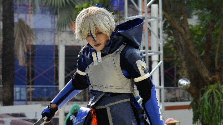 Ling M-World cosplay