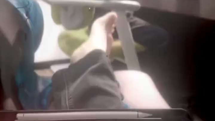 这教科书般的母爱