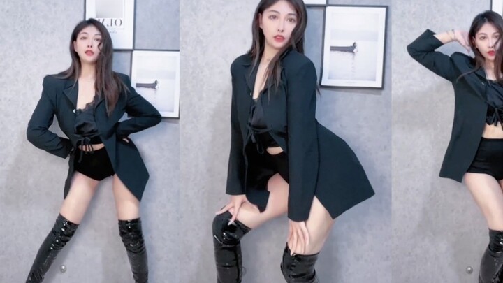 I can like Sister Mao's looks~~~~~~"shake it"