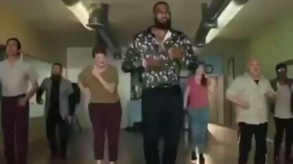 LEBRON's LAMBADA DANCE 🔥