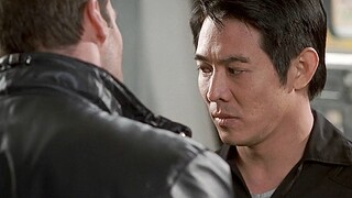 Jet Li: Xiao Da will teach you a trick. Watch carefully. I will only do it once! (Nonsense)