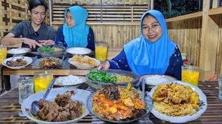 Ah Nikmat Bener.. Masak KEKEREWED Pamura Pamere, Rendang, Rebus Daun Singkong, Sambel