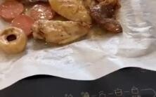 Trước khi ăn thịt phải thổi đã nhé!