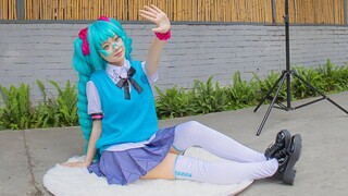 [VR180] Hatsune Miku cosplay in SEP Game Comic Con, Chengdu, China