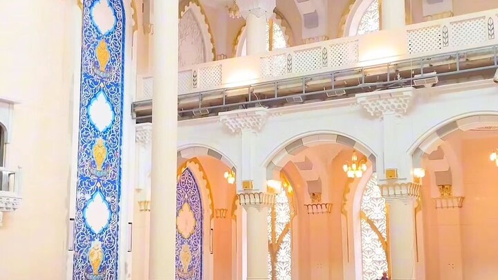 MESJID AGUNG TERBESAR DI KOTA MEDAN MEWAH DI DALAM......Subhanallah