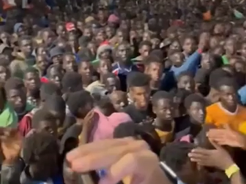 In just 36 hours, more than 7,000 Africans have illegally crossed into Italy’s Lampedusa Island.