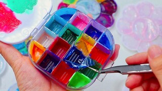 Palette peeling, so satisfying!