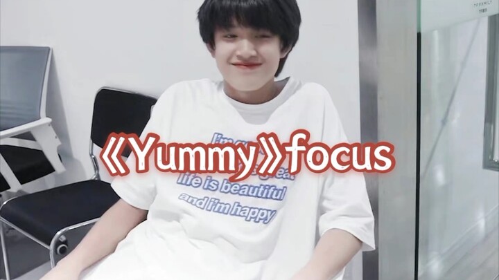 【TF家族张极】来看三楼男模跳舞《Yummy》focus