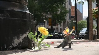 Godzilla dan Mothra Kecil