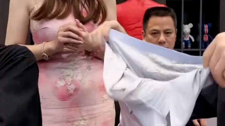 Bố chủ yếu là muốn mua một chiếc quần lót.