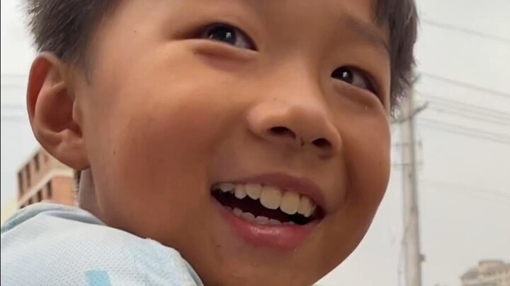 他说，小孩哪有不贪玩的