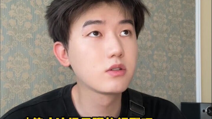 Sometimes, all a person needs is to quietly stay still—then even sorrow becomes a pleasure.