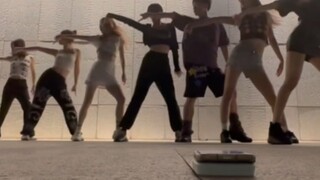 talk that talk A simple rehearsal at the end of September ~ Move along with the singing and dancing 