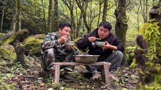 Today, the sour and fragrant flavor of this pickled cabbage fish deserves to be called the pinnacle 
