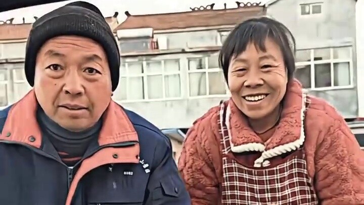 "(Parental love is the happiest love in the world)