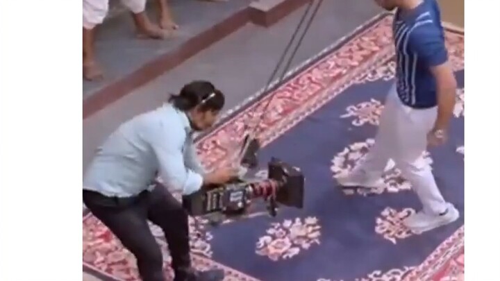 It turns out that this is how Sammo Hung's movies are shot.