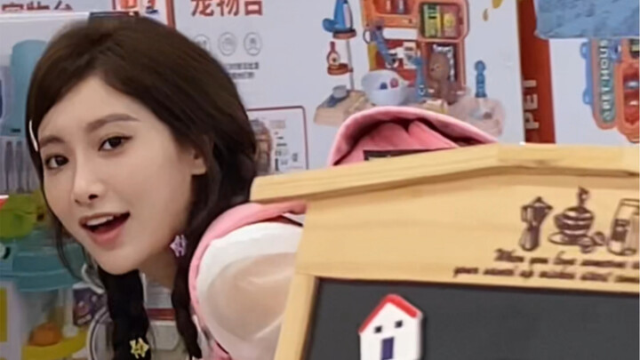 لا ترحلي بعد المدرسة، لنذهب معًا لجولة في السوبرماركت!