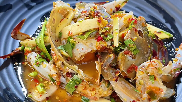 Thai Cuisine: Spicy-Sour Crab Salad — Fresh, Sweet, and Tender with a Rich, Creamy Crab Roe; Everyth