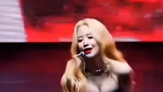 Ye Shuhua benar-benar berkulit putih dan besar
