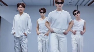 生哥：什么叫扫腿舞？哥几个：请看VCR