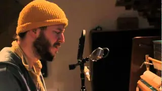Bon Iver - I Can't Make You Love Me / Nick of Time