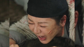 好惨一女主！开场就被打四十鞭被踹趴在地，被信任的人辜负，算了小夭你独自美丽吧！