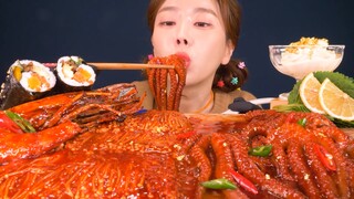 Mukbang đuôi mực cay và nấm kim sốt cay #mukbang