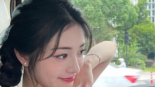 Istri-istri penghibur rumah tangga kita tidak hanya punya paras dan bentuk tubuh yang seksi, tapi fo