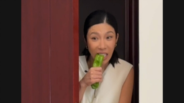 أمي من تيانجين تساعد في الواجبات المنزلية بلوك