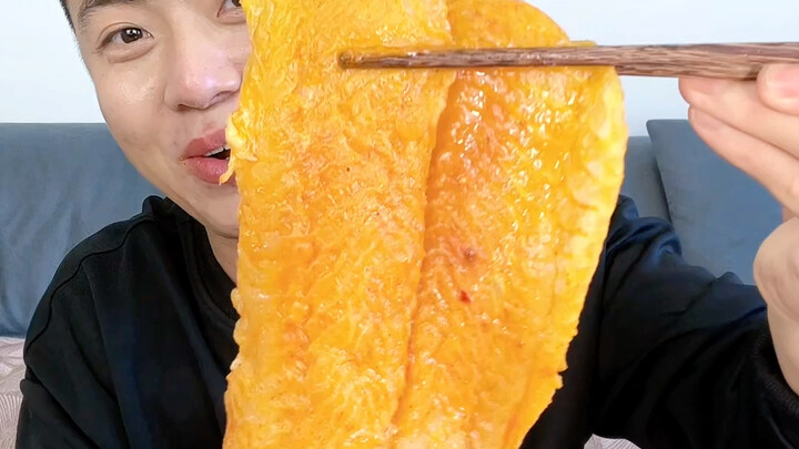 Family, dig into some meat during the holidays!