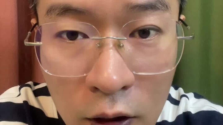 Chó ngửi một cái vào lốp xe liền chết ngay! Rốt cuộc là chủ xe nhẫn tâm, hay do chủ chó quá nuông ch