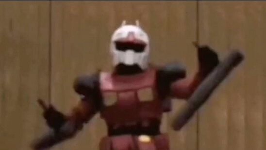 Ternyata meriam di punggung Steel Cannon itu digunakan untuk pertempuran jarak dekat!