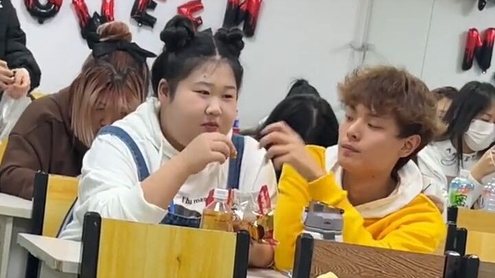 อาซุยกับสาวหน้าใหญ่ (เวอร์ชันจริง)