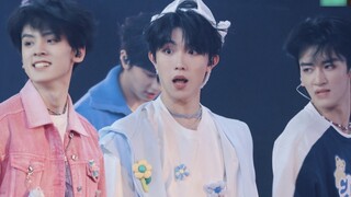 【ซู่ซินห่าว】หากคุณรู้สึกซาบซึ้ง ให้หันกลับไปและพูดกับทะเลแดง·SHINE ตรงๆ