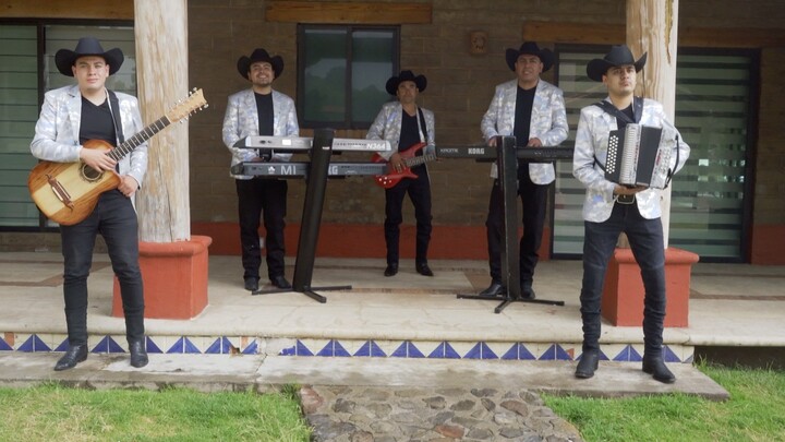 Cavico Musical- Palomas Que Andan Volando