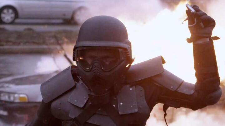 “ฟันจัด 2” ผู้ชายประดิษฐ์เกราะเหล็กไทเทเนียมเอง ไล่ฆ่าบนท้องถนนจนบ้าคลั่ง ตอนจบช่างไม่น่าเชื่อจริงๆ!