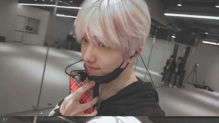 【NCT】Đẩy cho tôi làm gì, đẩy cho vợ của Park Ji-sung đi chứ