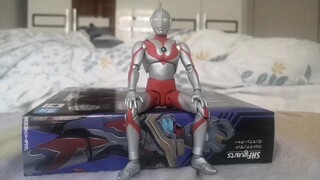 正襟危坐的大先辈