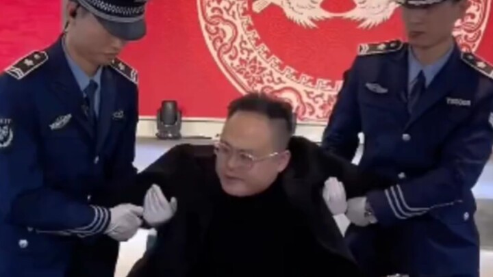 أكل الوليمة كذبتك